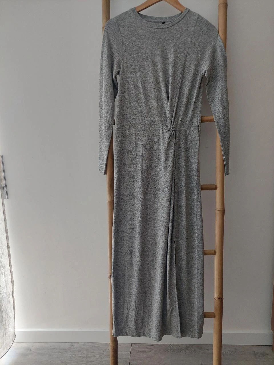 Vestido comprimo de malha fina